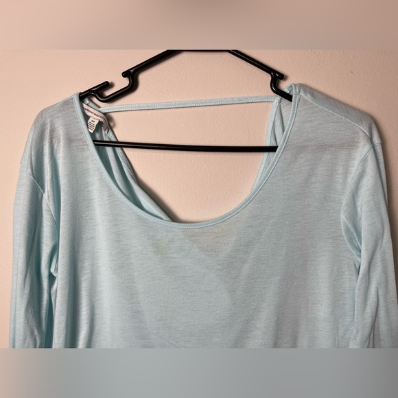 American Eagle Women's Scoopback 3/4 Sleeve Blouse - Picture 3 of 7